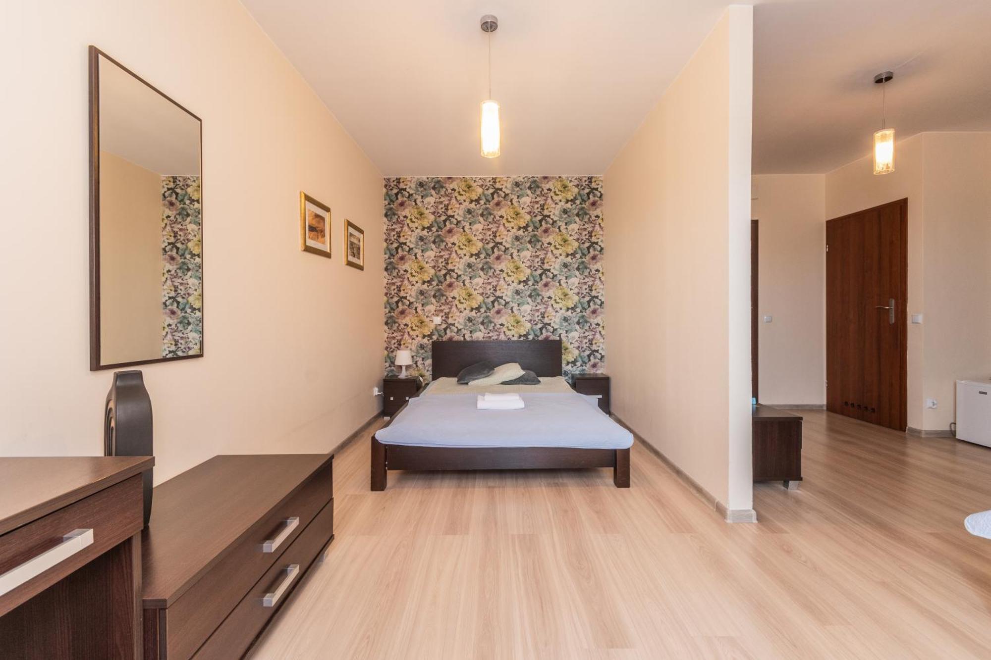 Sztutowo Lazurowy Dwor - Apartamenty Oraz Pokoje Z Basenem I Parkingiem Exterior foto