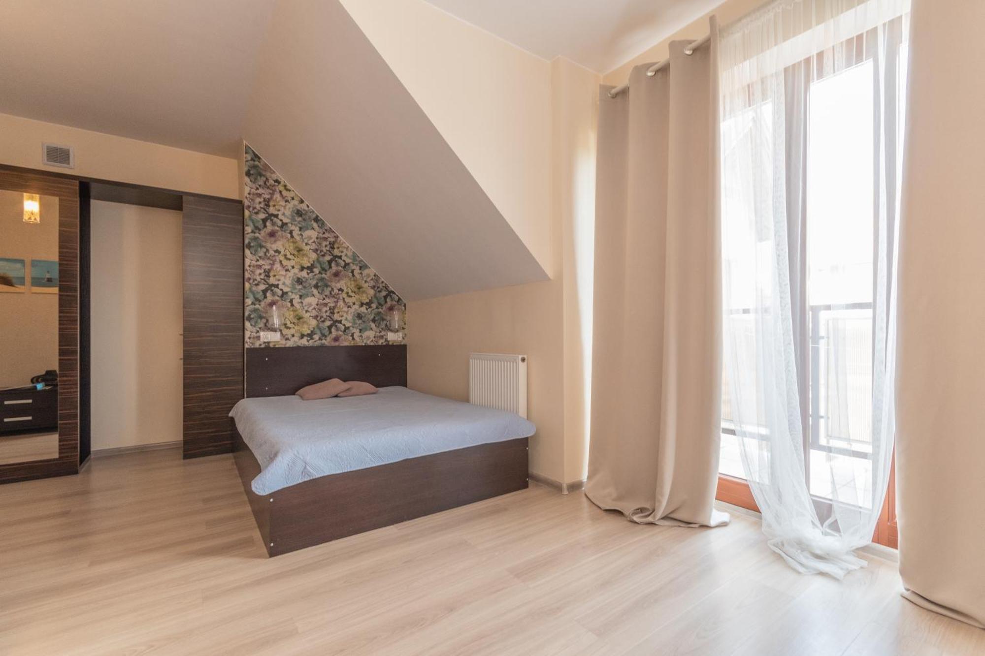 Sztutowo Lazurowy Dwor - Apartamenty Oraz Pokoje Z Basenem I Parkingiem Exterior foto