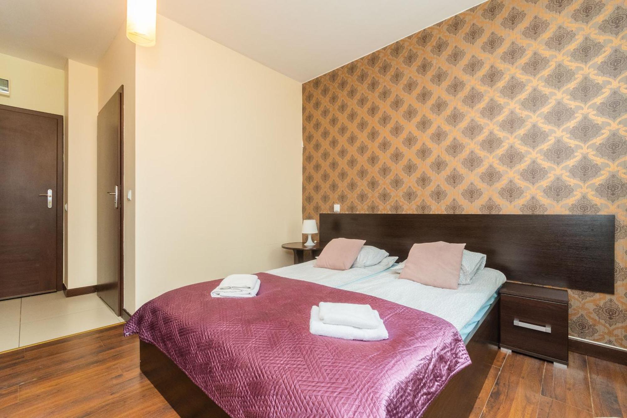 Sztutowo Lazurowy Dwor - Apartamenty Oraz Pokoje Z Basenem I Parkingiem Exterior foto